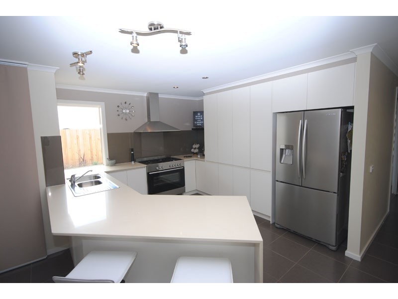 28 Madeira Close, Portland VIC 3305