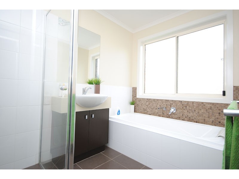 28 Madeira Close, Portland VIC 3305