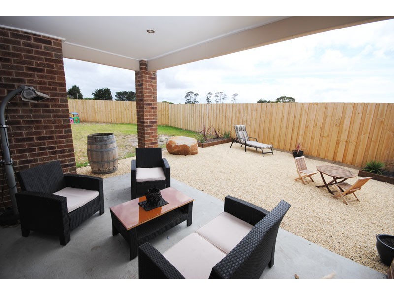 28 Madeira Close, Portland VIC 3305