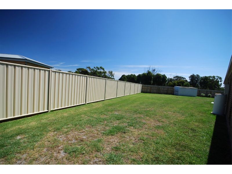 28 Madeira Close, Portland VIC 3305