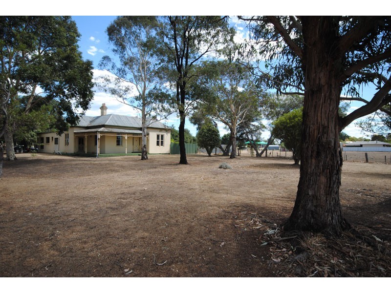 27 Kentbruck Road, Heywood VIC 3304