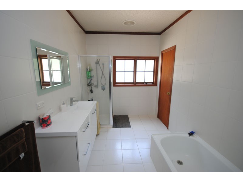 27 Kentbruck Road, Heywood VIC 3304