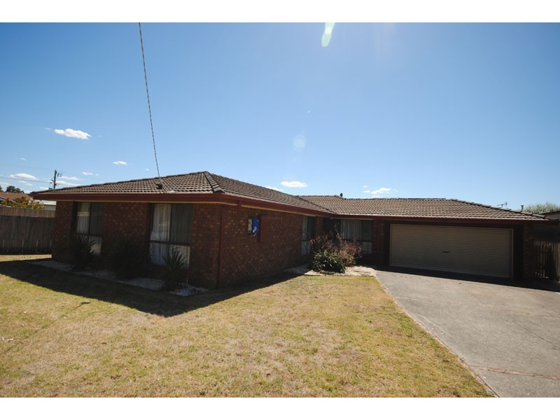 34 Tamora Crescent, Portland VIC 3305