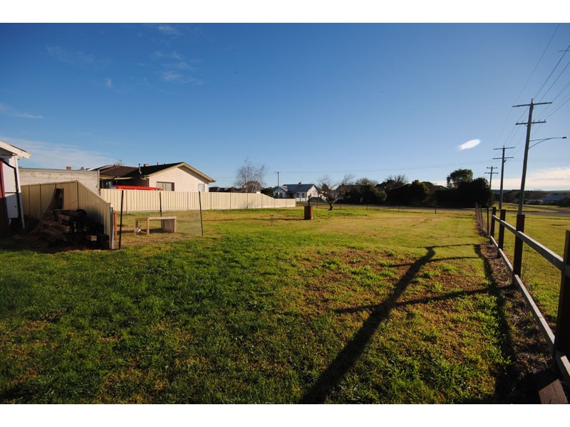 29 Carey Street, Heywood VIC 3304