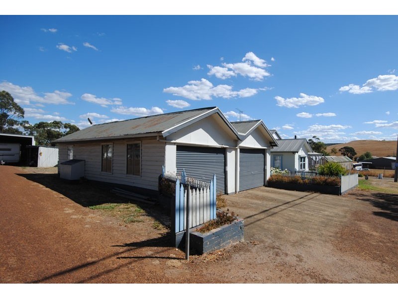 26 Burke Street, Merino VIC 3310