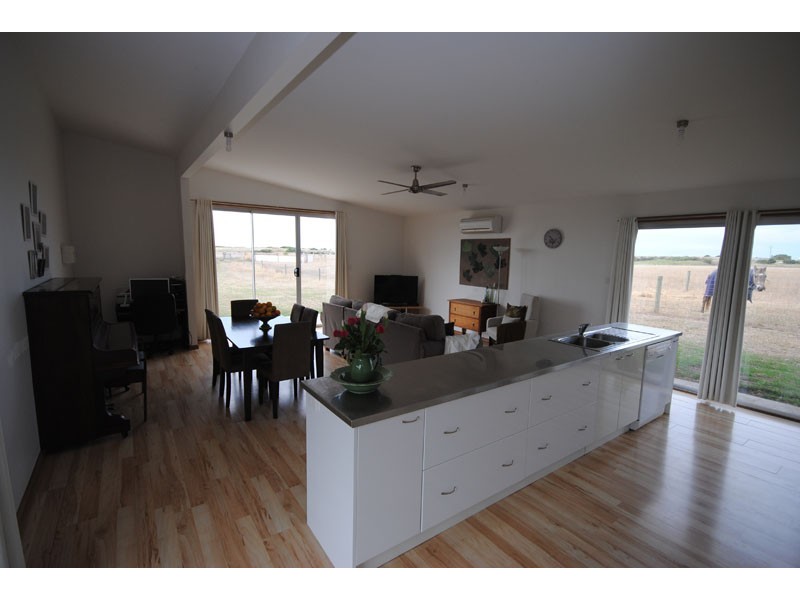 42 Snapper Point, Portland VIC 3305