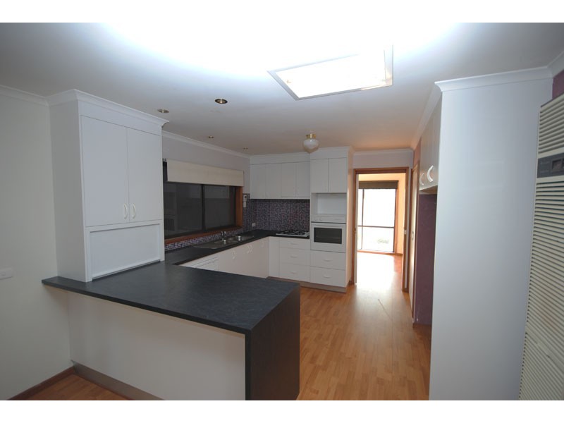 19 Shirva Crescent, Portland VIC 3305