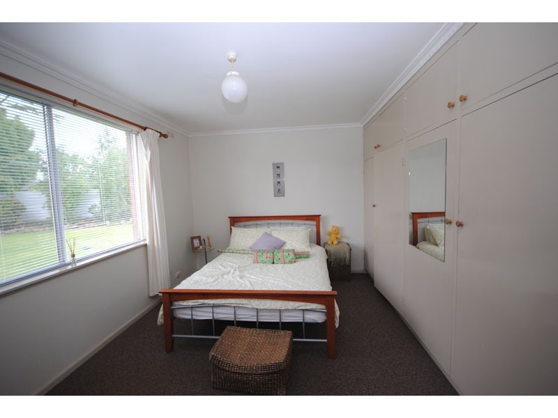 7 Darling Street, Heywood VIC 3304