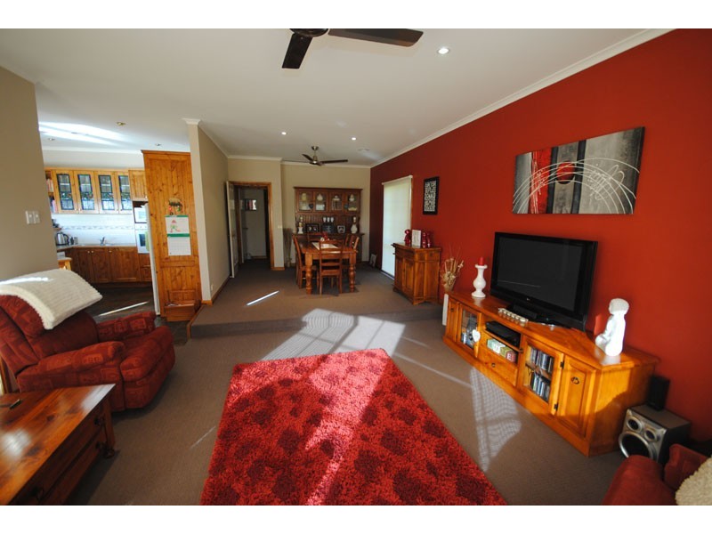28  Mcintyre Road, Portland VIC 3305