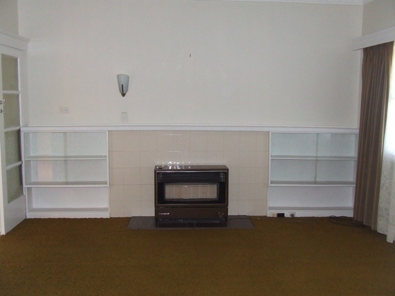 11 Sutton Avenue, Portland VIC 3305