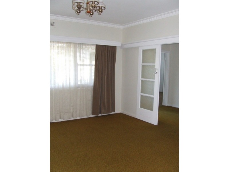 11 Sutton Avenue, Portland VIC 3305