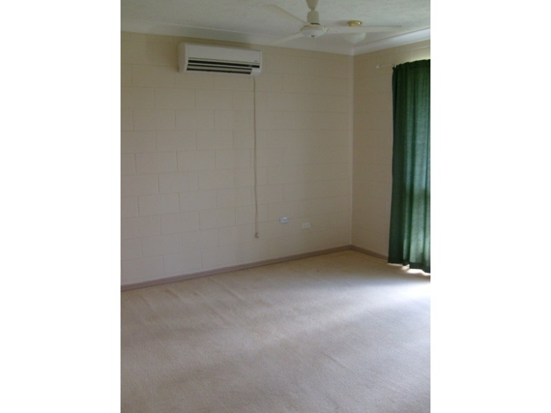 38  Gower Street, Kelso QLD 4815