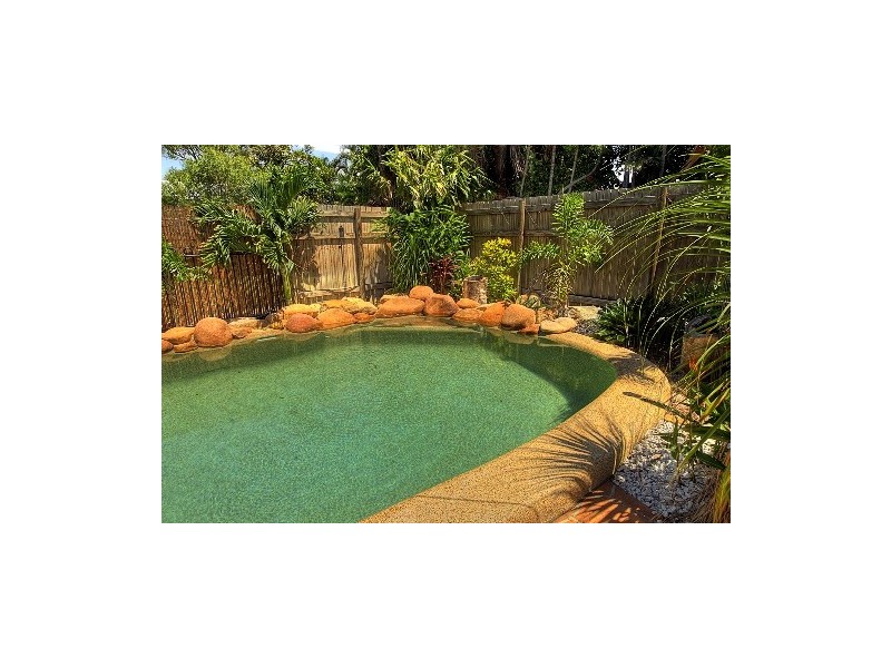 5 Green Dale Court, Deeragun QLD 4818