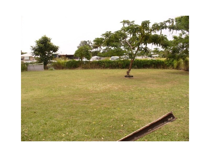 90 Railway Street, Ayr QLD 4807