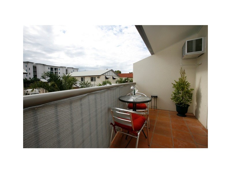 9/76-78 Mitchell Street, North Ward QLD 4810