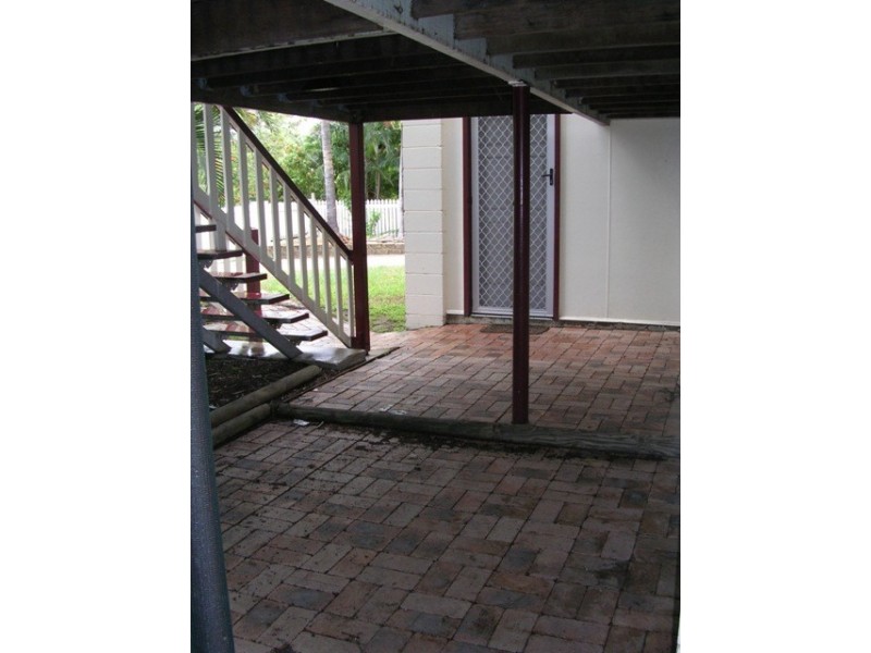 15 Paringa Street, Cranbrook QLD 4814