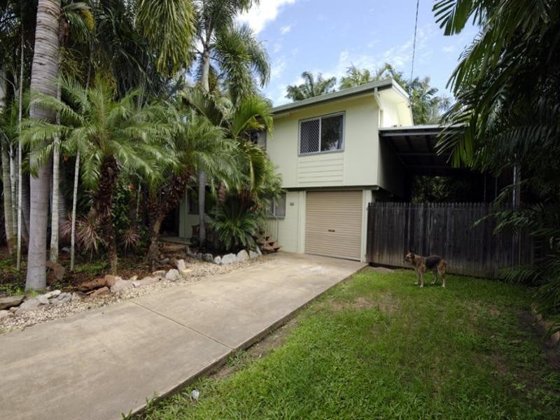 10  Maria Street, Rasmussen QLD 4815