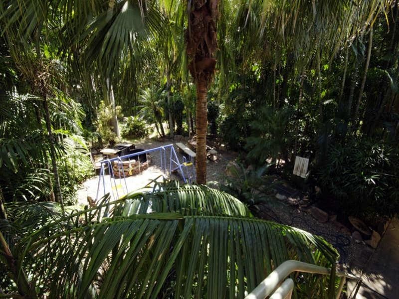 10  Maria Street, Rasmussen QLD 4815