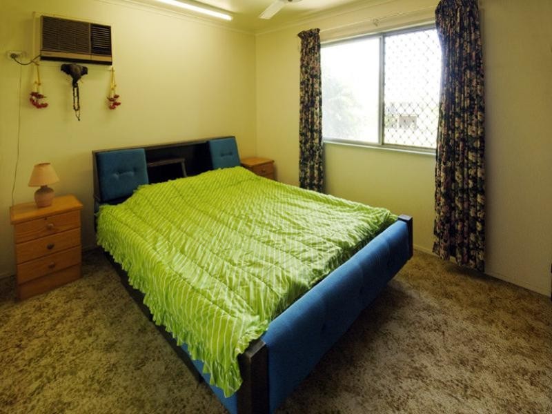 10  Maria Street, Rasmussen QLD 4815