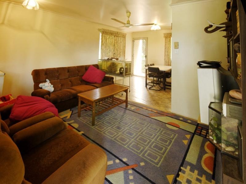 10  Maria Street, Rasmussen QLD 4815