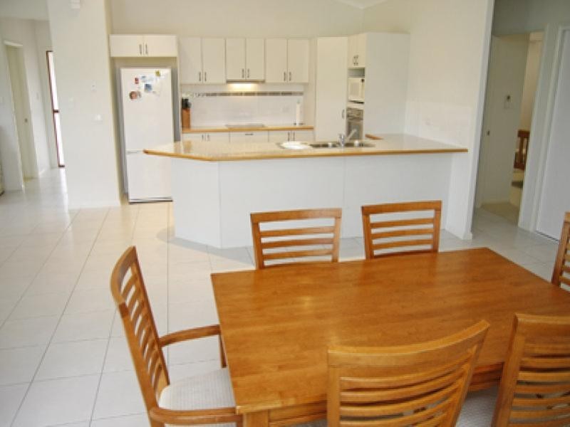 5  Nina Pocket, Bushland Beach QLD 4818
