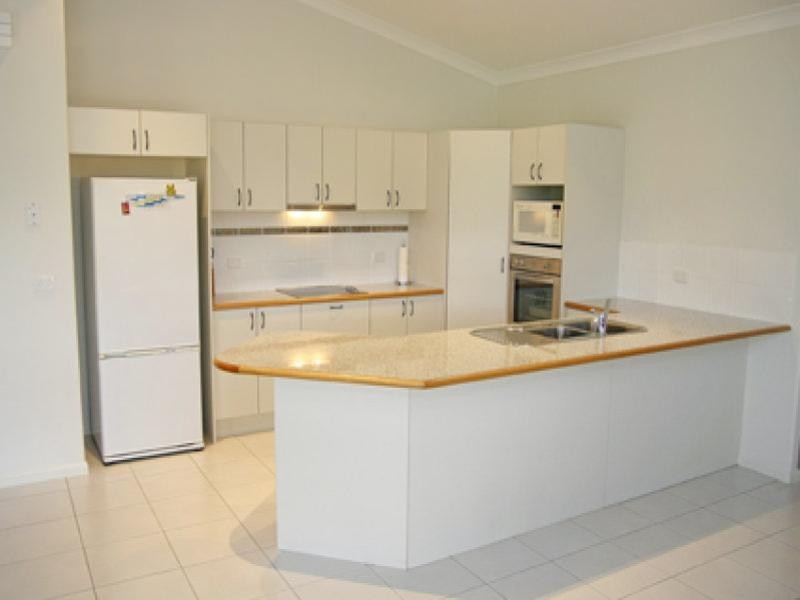 5  Nina Pocket, Bushland Beach QLD 4818
