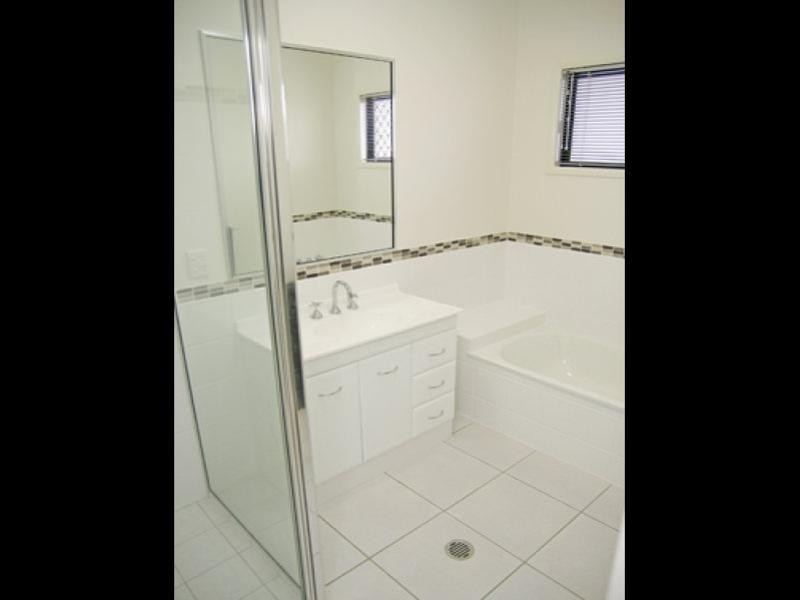 5  Nina Pocket, Bushland Beach QLD 4818