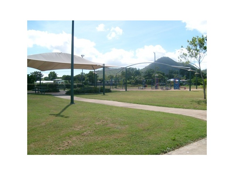 5 Franco Court, Rasmussen QLD 4815