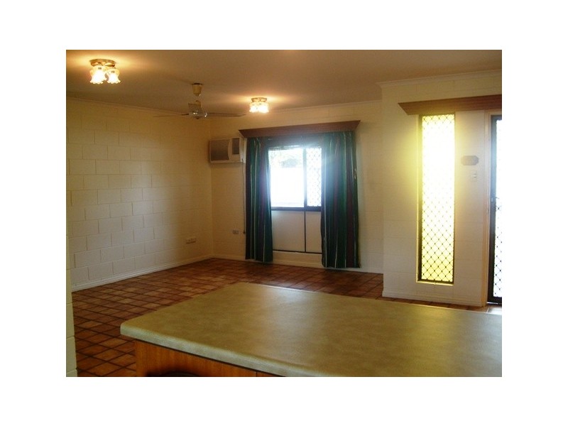 2/36 Townsend Street, Mysterton QLD 4812