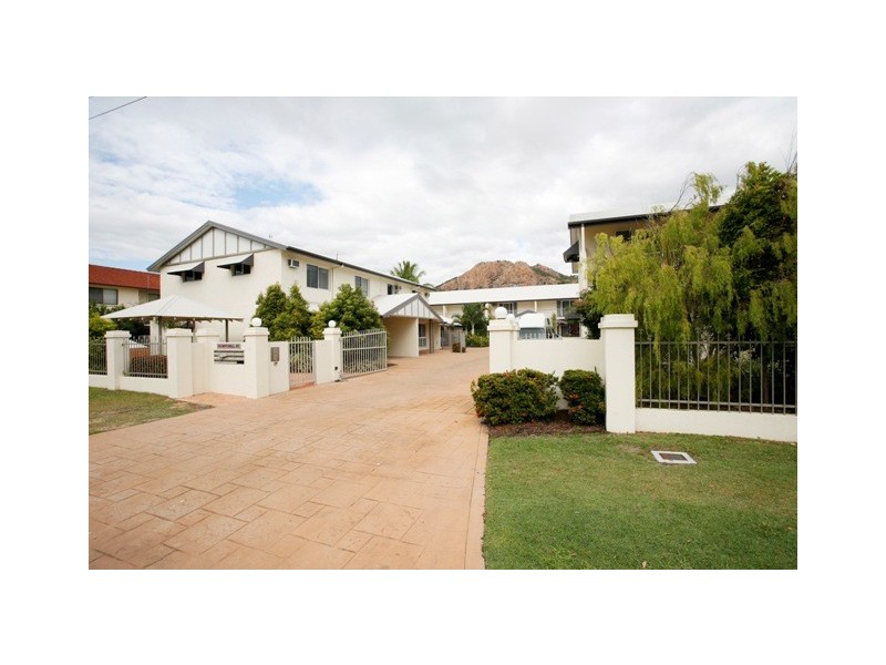 9/76-78 Mitchell Street, North Ward QLD 4810