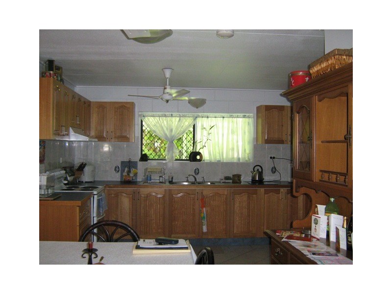 203 Upper Miles Ave, Kelso QLD 4815