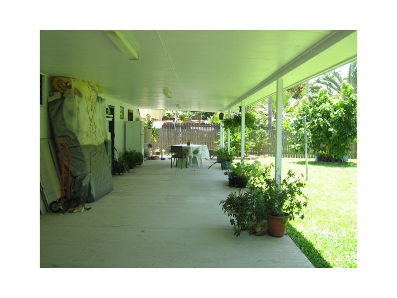 203 Upper Miles Ave, Kelso QLD 4815