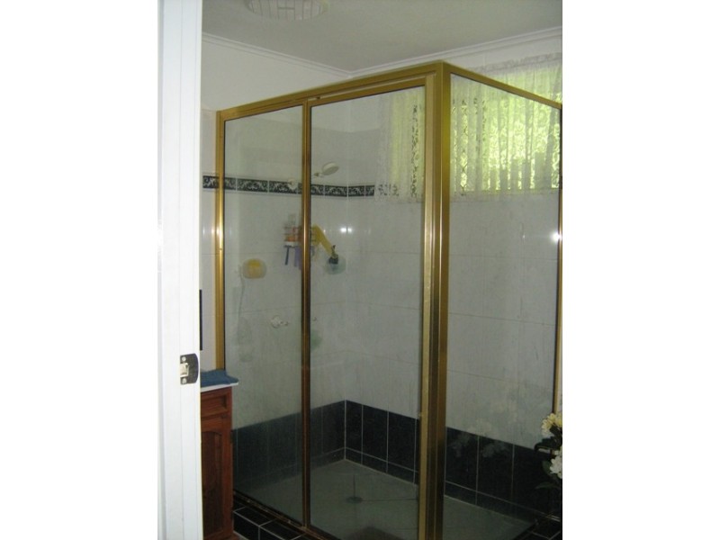 203 Upper Miles Ave, Kelso QLD 4815