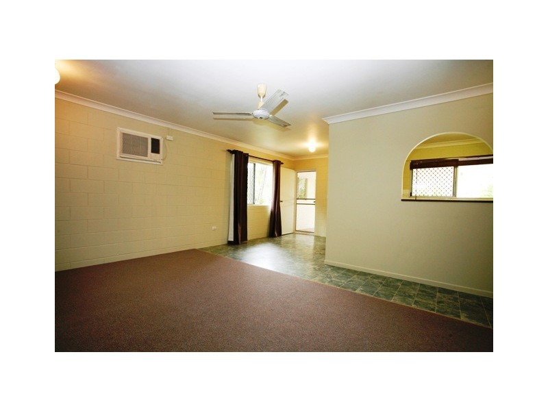 13 Rebecca Court, Rasmussen QLD 4815