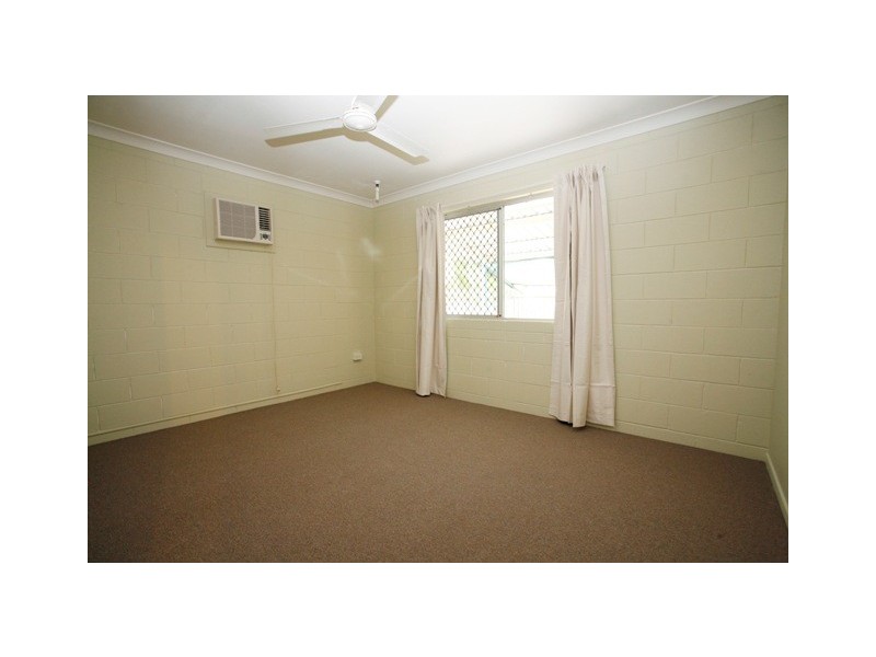 13 Rebecca Court, Rasmussen QLD 4815