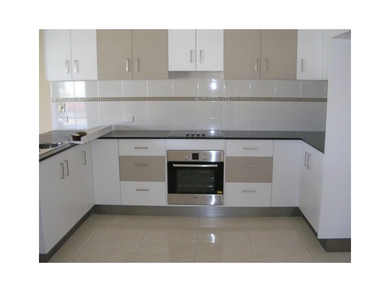 1  Macona Street, Bushland Beach QLD 4818