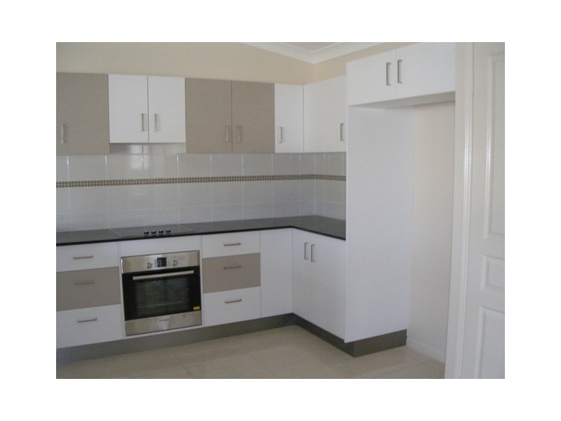 1  Macona Street, Bushland Beach QLD 4818