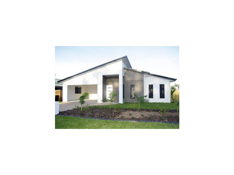 8 Eshelby Street, Bushland Beach QLD 4818