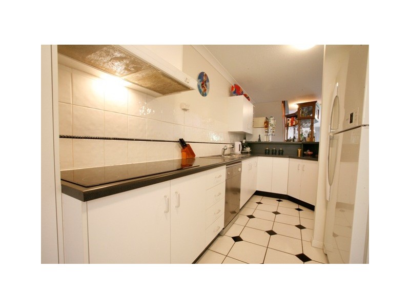 9/76-78 Mitchell Street, Townsville QLD 4810