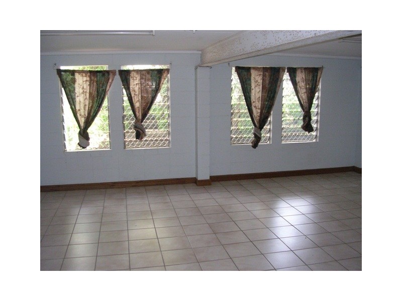 15  Paringa Street, Townsville QLD 4810