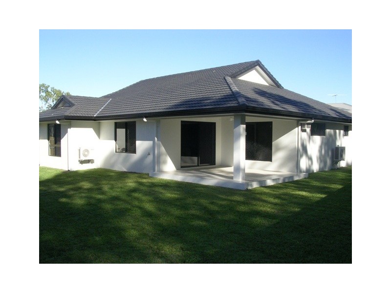 39 Eshelby Street, Bushland Beach QLD 4818