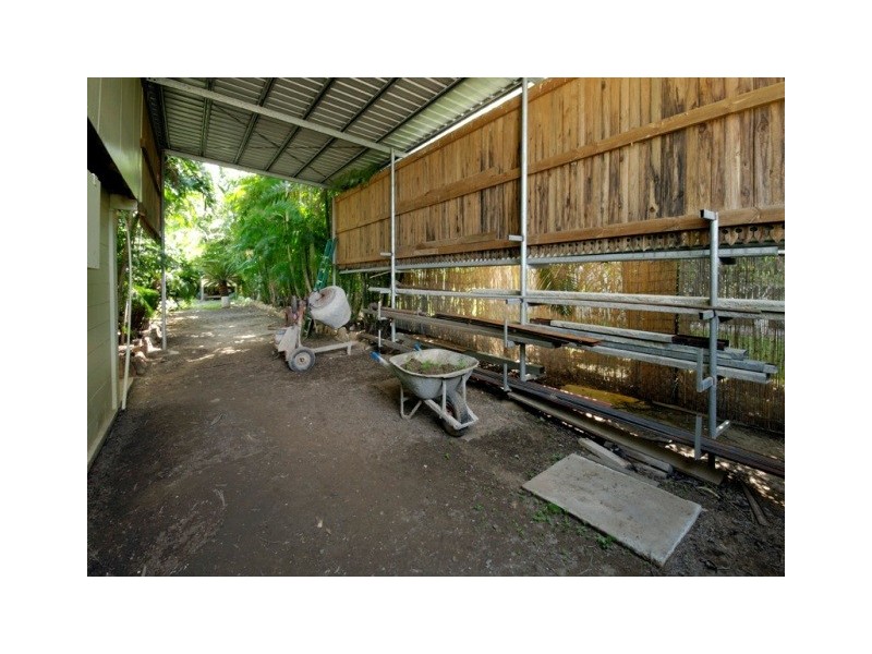 10 Maria Street, Rasmussen QLD 4815