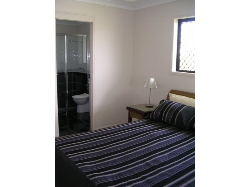 1  Sovereign Terrace, Fairfield Waters, Townsville QLD 4810