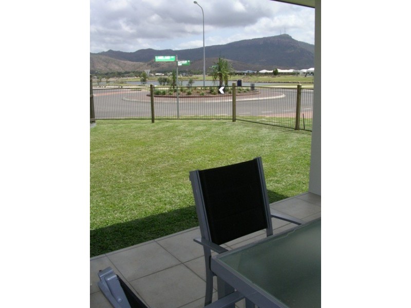 1  Sovereign Terrace, Fairfield Waters, Townsville QLD 4810