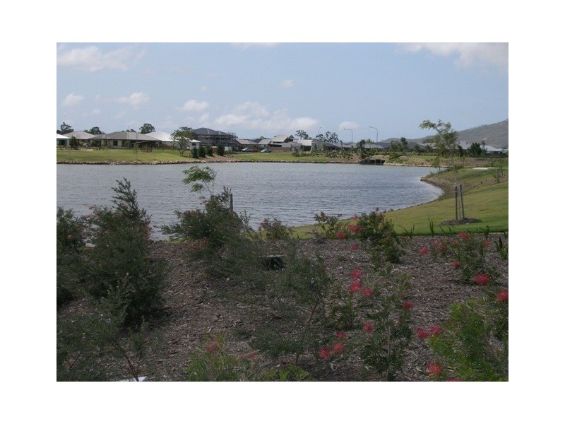 1  Sovereign Terrace, Fairfield Waters, Townsville QLD 4810