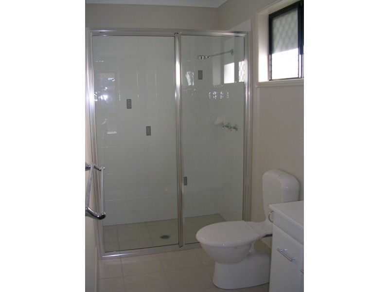 39 Eshelby Street, Bushland Beach, Townsville QLD 4810