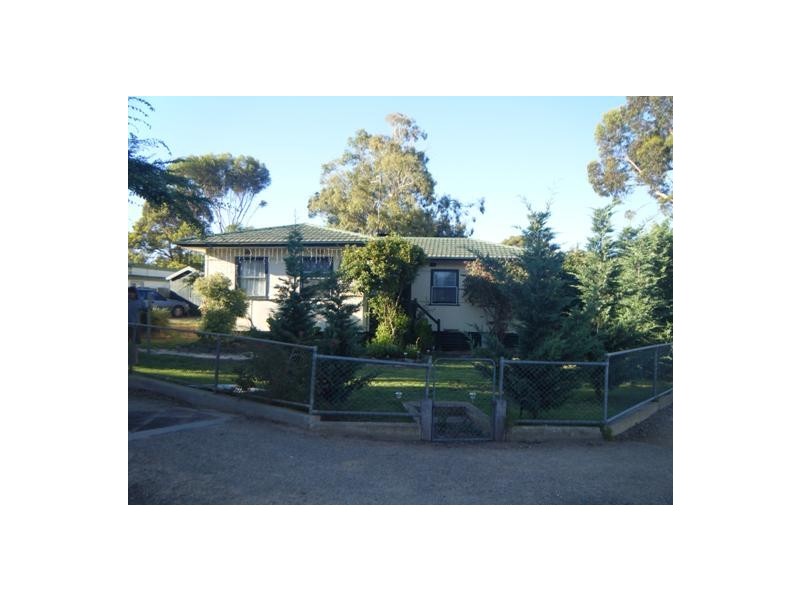 2 Brecknock Road, Strathalbyn SA 5255