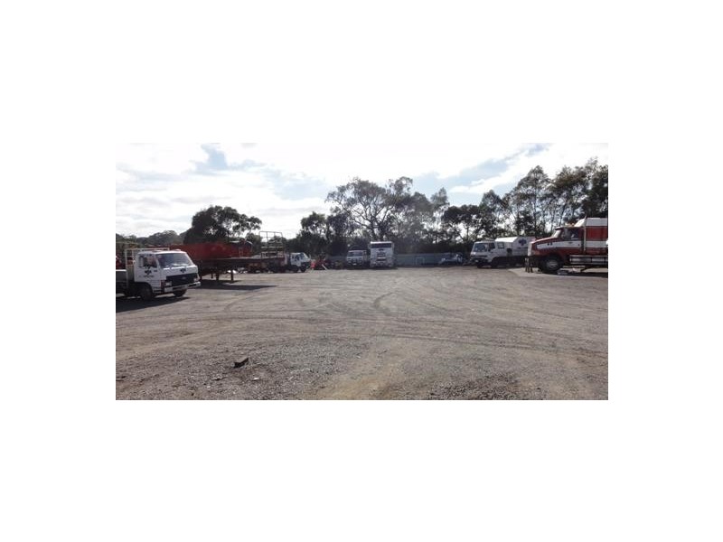 24 Simper Crescent, Mount Barker SA 5251