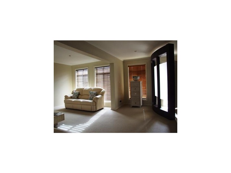 17 Melville Street, Mount Barker SA 5251