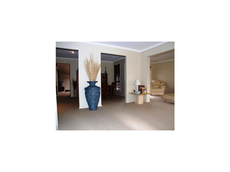 17 Melville Street, Mount Barker SA 5251